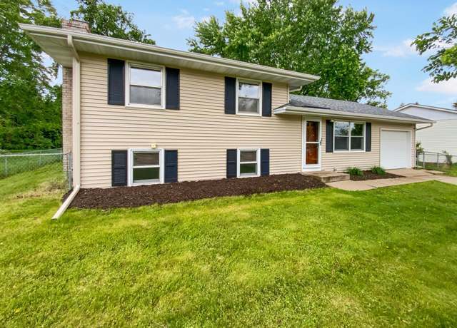 Property at 8337 80th St S, Cottage Grove, MN 55016, 3 beds, 1 bath