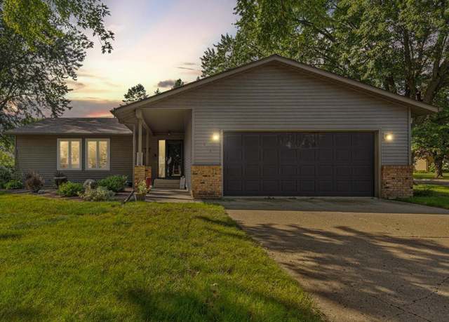Property at 609 13th St SE, Owatonna, MN 55060, 3 beds, 2 baths