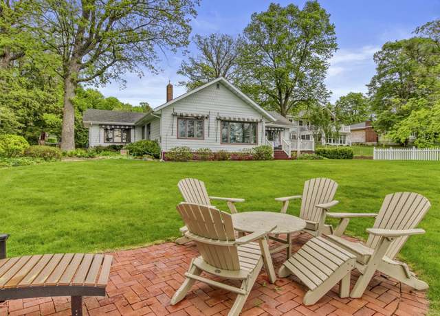 Property at 1522 E Shore Dr, Detroit Lakes, MN 56501, 2 beds, 2 baths