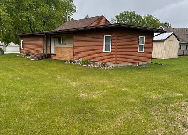 Property at 4133 33rd St SE, Rochester, MN 55904, 3 beds, 1 bath