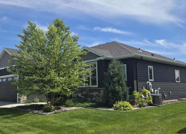 Property at 2865 Mcleod Dr E, West Fargo, ND 58078, 4 beds, 3 baths