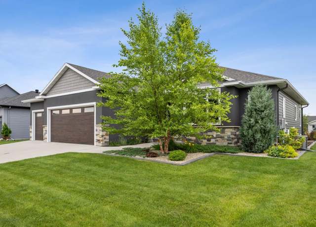 Property at 2865 Mcleod Dr E, West Fargo, ND 58078, 4 beds, 3 baths