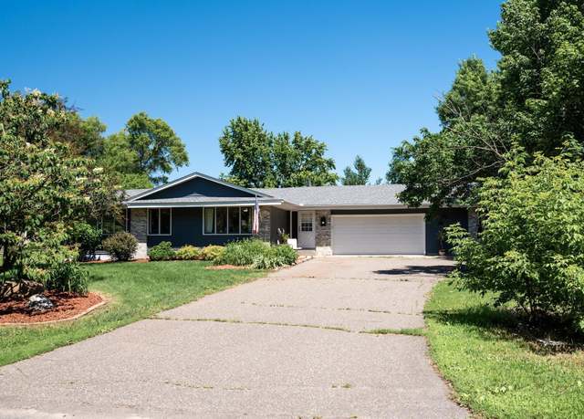 Property at 17220 138th Ave N, Dayton, MN 55327, 4 beds, 5 baths