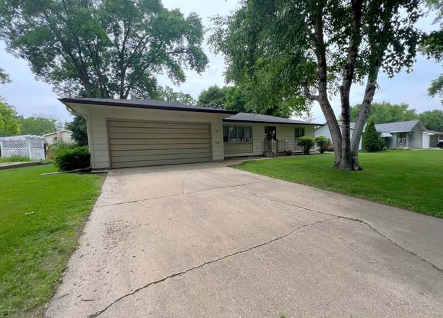 Property at 1804 7th St SW, Willmar, MN 56201, 2 beds, 2 baths