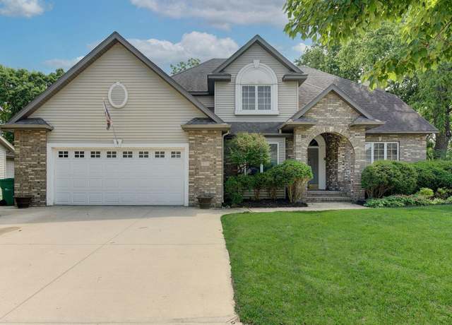 Property at 1804 Northern Viola Ln NE, Rochester, MN 55906, 5 beds, 4 baths