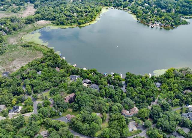 Property at 6620 Horseshoe Curv, Chanhassen, MN 55317