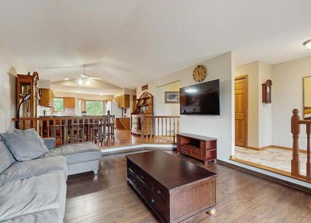 Property at 7335 Woodland Trl, Rockford, MN 55373, 4 beds, 4 baths