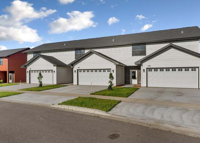 Property at 819 Viburnum St, Belle Plaine, MN 56011, 3 beds, 3 baths
