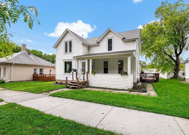 Property at 706 N Broad St, Mankato, MN 56001, 3 beds, 2 baths