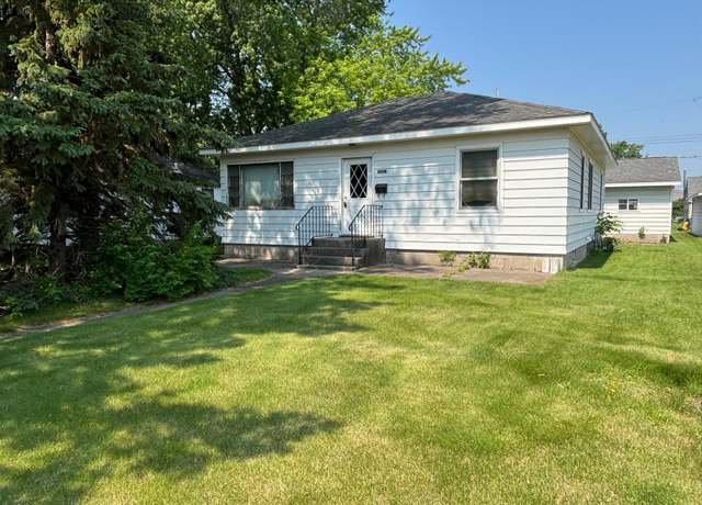 Property at 609 11th St N, Benson, MN 56215, 3 beds, 1 bath