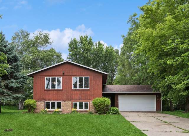 Property at 812 Ivanhoe Dr, Northfield, MN 55057, 4 beds, 2 baths