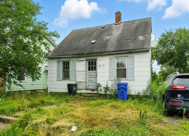 Property at 440 Nebraska Ave E, Saint Paul, MN 55130, 3 beds, 2 baths