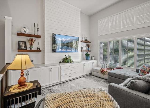 Property at 3384 Spring Glen Cir NW, Prior Lake, MN 55372, 2 beds, 3 baths