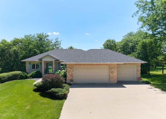 Property at 1212 38th St SW, Rochester, MN 55902, 4 beds, 3 baths