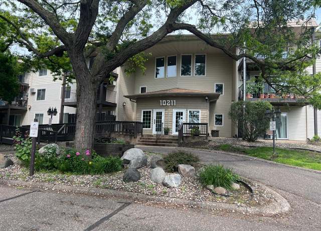 Property at 10211 Cedar Lake Rd #102, Minnetonka, MN 55305, 2 beds, 1 bath