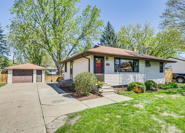 Property at 247 County Road C2 W, Roseville, MN 55113, 3 beds, 1 bath