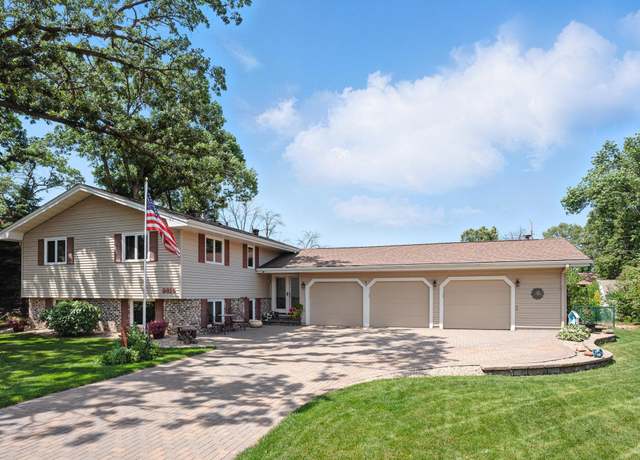 Property at 9815 161st St W, Lakeville, MN 55044, 5 beds, 3 baths