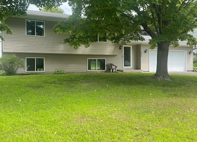 Property at 436 3rd St NW, Saint Michael, MN 55376, 2 beds, 1 bath