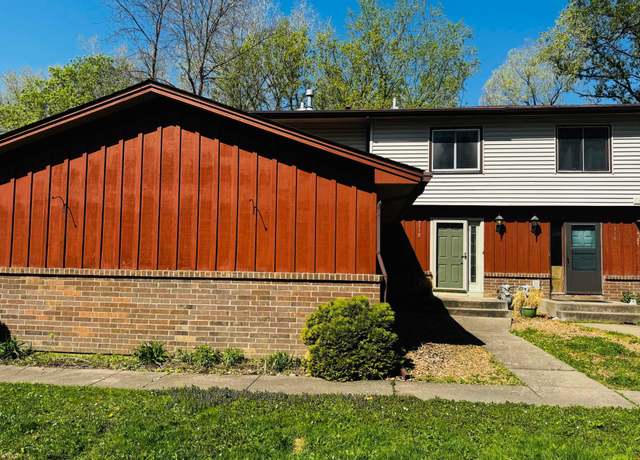 Property at 5118 Clear Spring Rd, Minnetonka, MN 55345, 4 beds, 3 baths