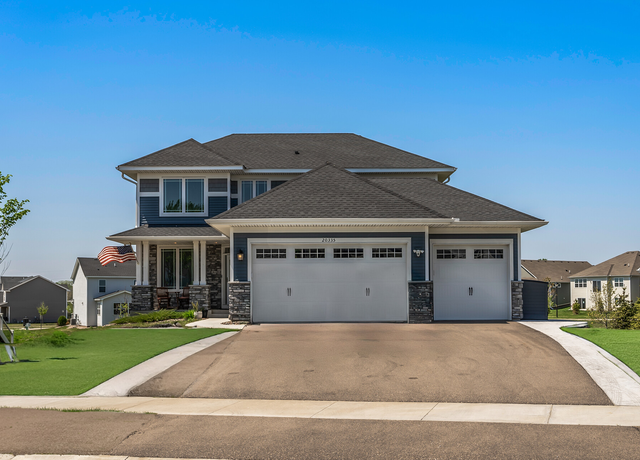 Property at 20335 Gateway Dr, Lakeville, MN 55044, 5 beds, 4 baths