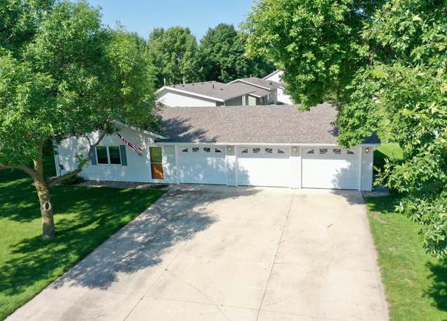Property at 600 28th Ave SW, Willmar, MN 56201, 4 beds, 3 baths