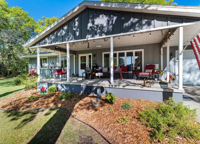 Property at 12847 Knollwood Dr, Baxter, MN 56425, 3 beds, 2 baths