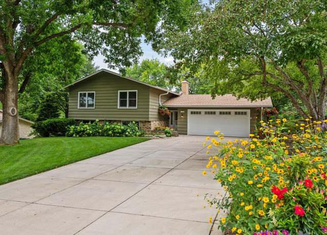 Property at 730 Windemere Dr, Plymouth, MN 55441, 4 beds, 2 baths