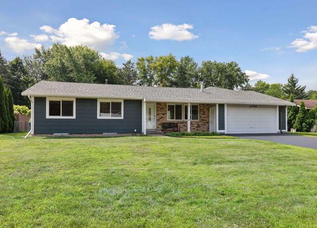 Property at 1706 Chestnut Dr, Hudson, WI 54016, 3 beds, 2 baths