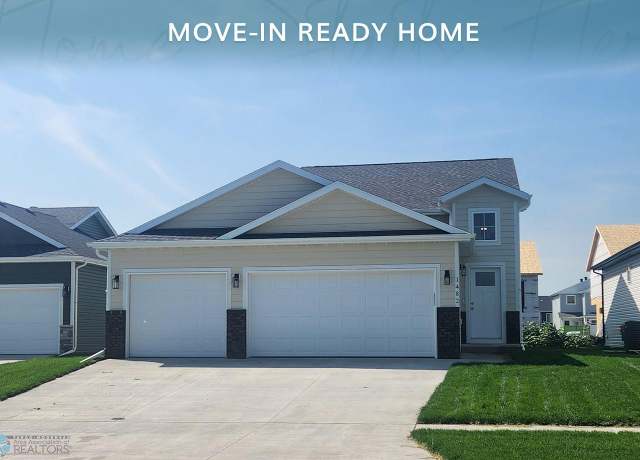 Property at 1482 66th Ave S, Fargo, ND 58104, 4 beds, 2 baths