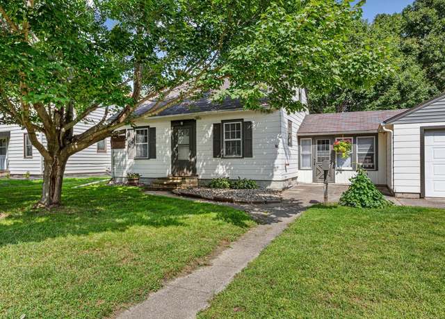 Property at 717 Chatham St, Saint Peter, MN 56082, 3 beds, 2 baths