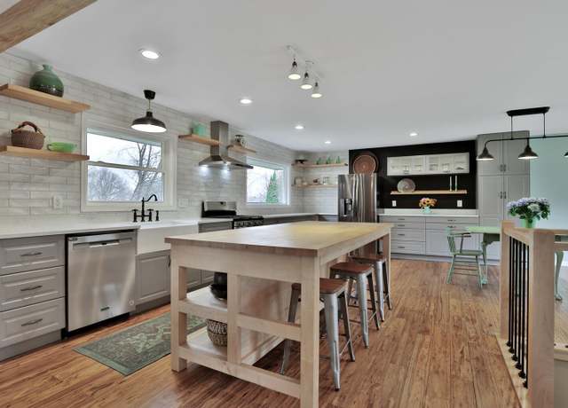 Property at 2116 Fairmeadows Rd, Stillwater, MN 55082, 3 beds, 3 baths