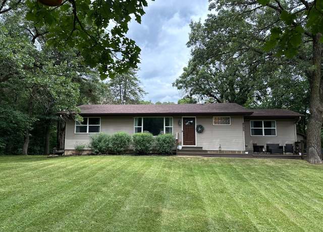 Property at 4725 160th Ln NW, Andover, MN 55304, 4 beds, 3 baths