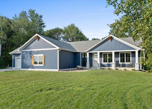 Property at 2260 115th Ave, Baldwin, WI 54002, 4 beds, 4 baths