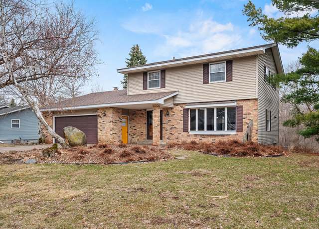 Property at 641 Parkview Dr, New Richmond, WI 54017, 3 beds, 3 baths