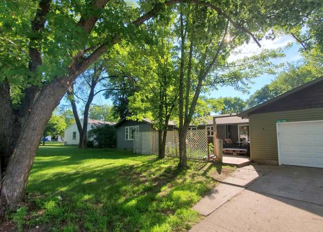 Property at 732 Vernon Ave NW, Elk River, MN 55330, 7 beds, 3 baths