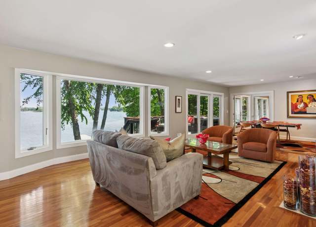 Property at 353 Maple Island Rd, Burnsville, MN 55306, 4 beds, 4 baths