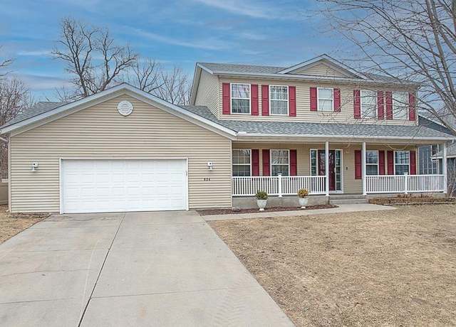 Property at 824 Wollak Way, Sauk Rapids, MN 56379, 5 beds, 3 baths