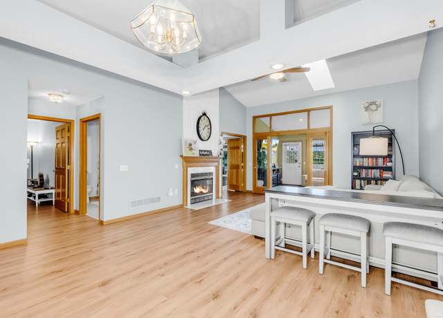 Property at 697 Markgrafs Lake Dr, Woodbury, MN 55129, 2 beds, 2 baths