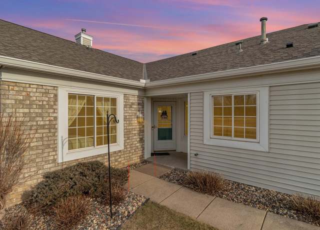 Property at 7510 Ojibway Park Rd, Woodbury, MN 55125, 2 beds, 2 baths