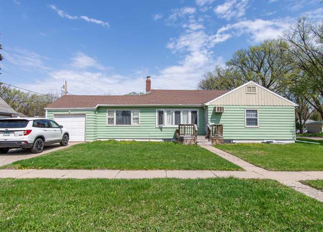 Property at 412 14th Ave S, Moorhead, MN 56560, 4 beds, 2 baths