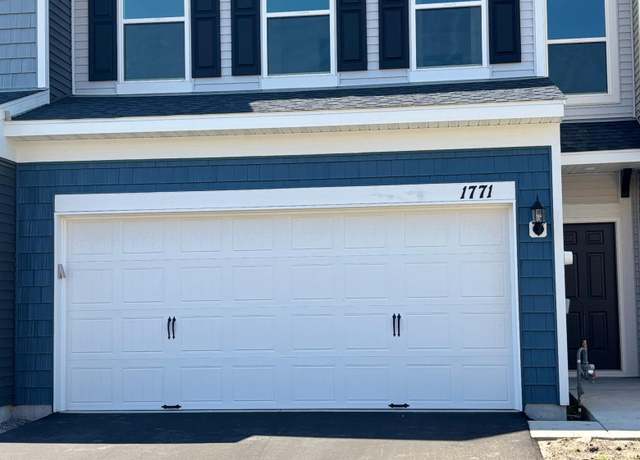 Property at 1771 Hauer Trl, Shakopee, MN 55379, 3 beds, 3 baths