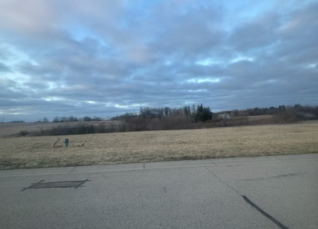 Property at 1052 3rd St, Wanamingo, MN 55983
