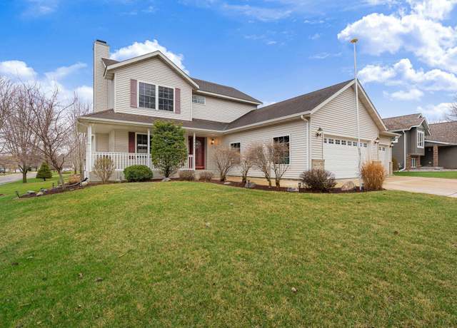 Property at 1435 20th St NE, Owatonna, MN 55060, 3 beds, 4 baths
