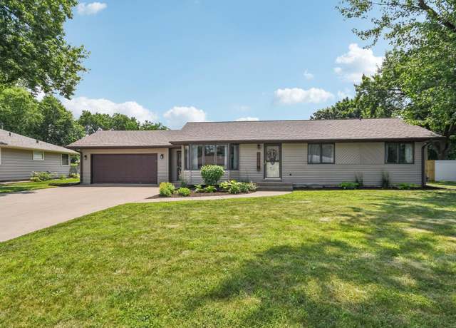 Property at 10319 York Ln, Bloomington, MN 55431, 4 beds, 3 baths