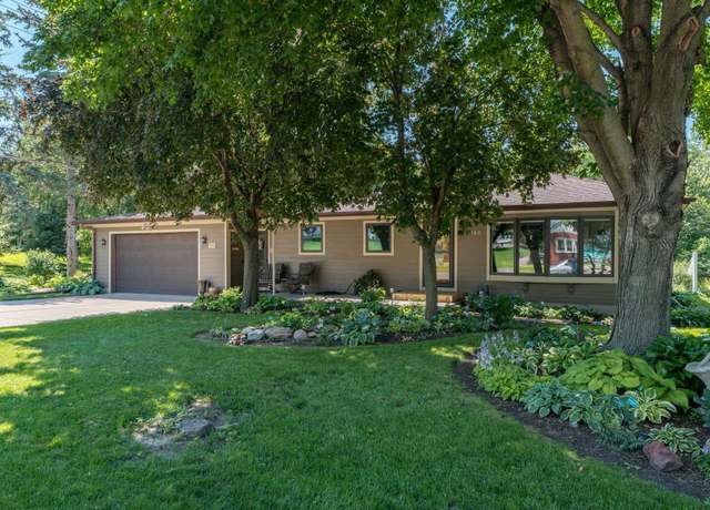 Property at 340 Dolph Rd, Mankato, MN 56001, 4 beds, 3 baths