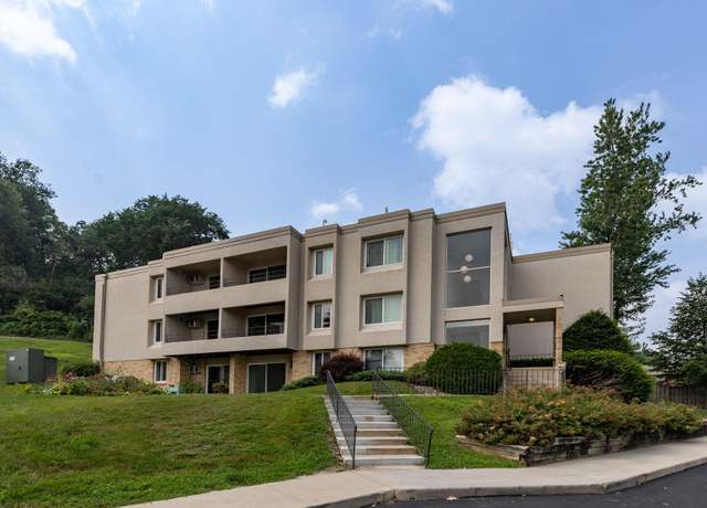 Property at 366 Elton Hills Dr NW #34, Rochester, MN 55901, 2 beds, 1 bath
