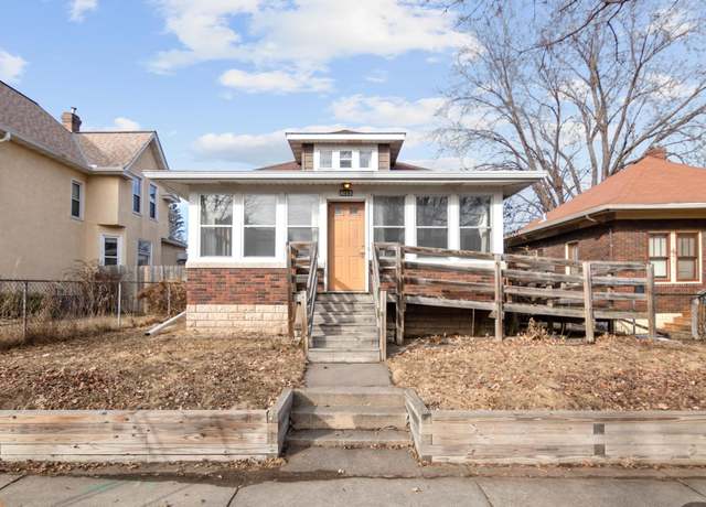 Property at 109 Geranium Ave W, Saint Paul, MN 55117, 3 beds, 1 bath