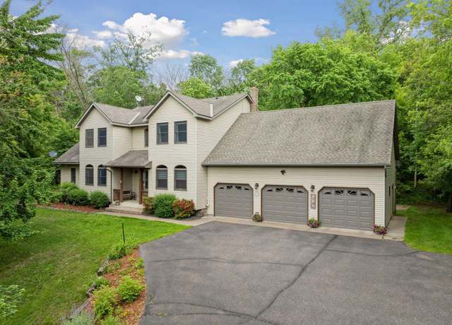 Property at 413 210th Ave, Somerset, WI 54025, 5 beds, 4 baths