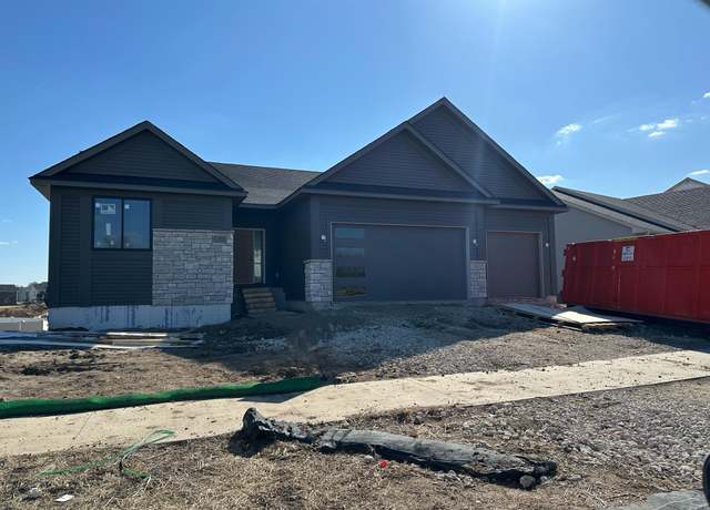 Property at 5296 176th St W, Lakeville, MN 55044, 3 beds, 3 baths