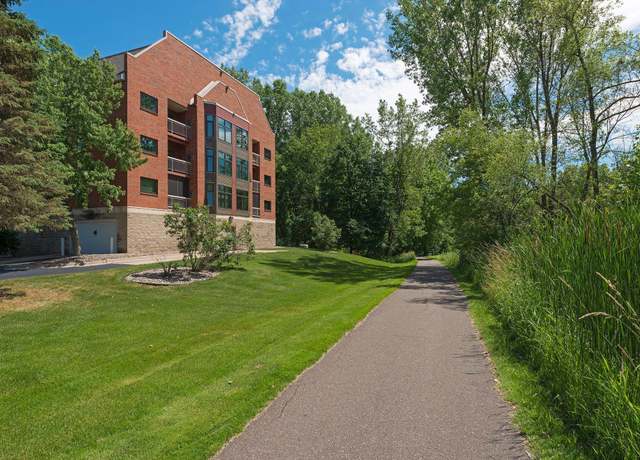 Property at 500 County Road B W #223, Roseville, MN 55113, 1 bed, 1 bath